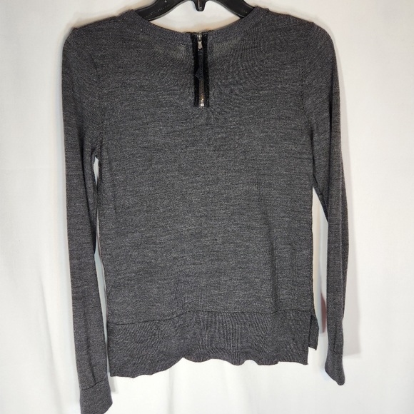 Ann Taylor LOFT Grey Long Sleeve Visible Zipper Sweater Size XSmall - Picture 3 of 6